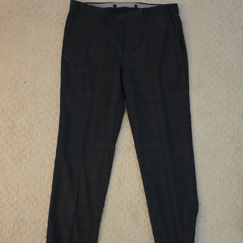 crown & ivy Men's Dress Pants in Dark Charcoal Plaid
